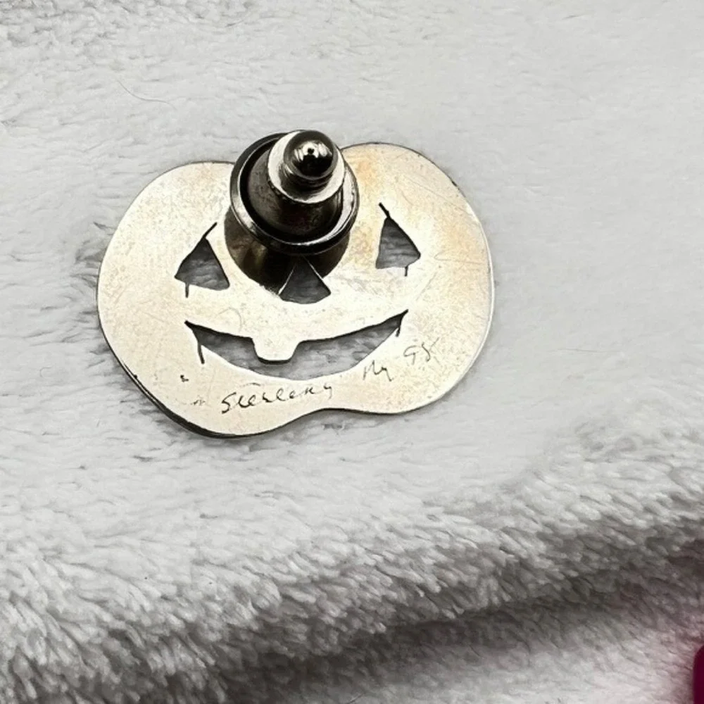 Vintage Sterling Silver Pumpkin Pin Fall Harvest Jack O Lantern Halloween OOAK